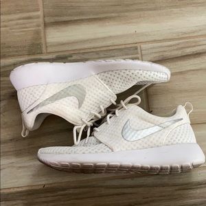 White Nike Roshes